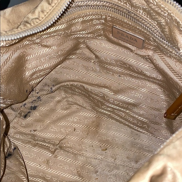 Prada - Picture 4 of 7